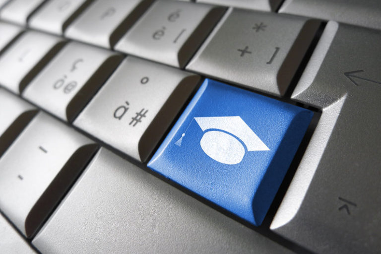 why-online-degrees-are-perfect-for-business-owners-biz-penguin